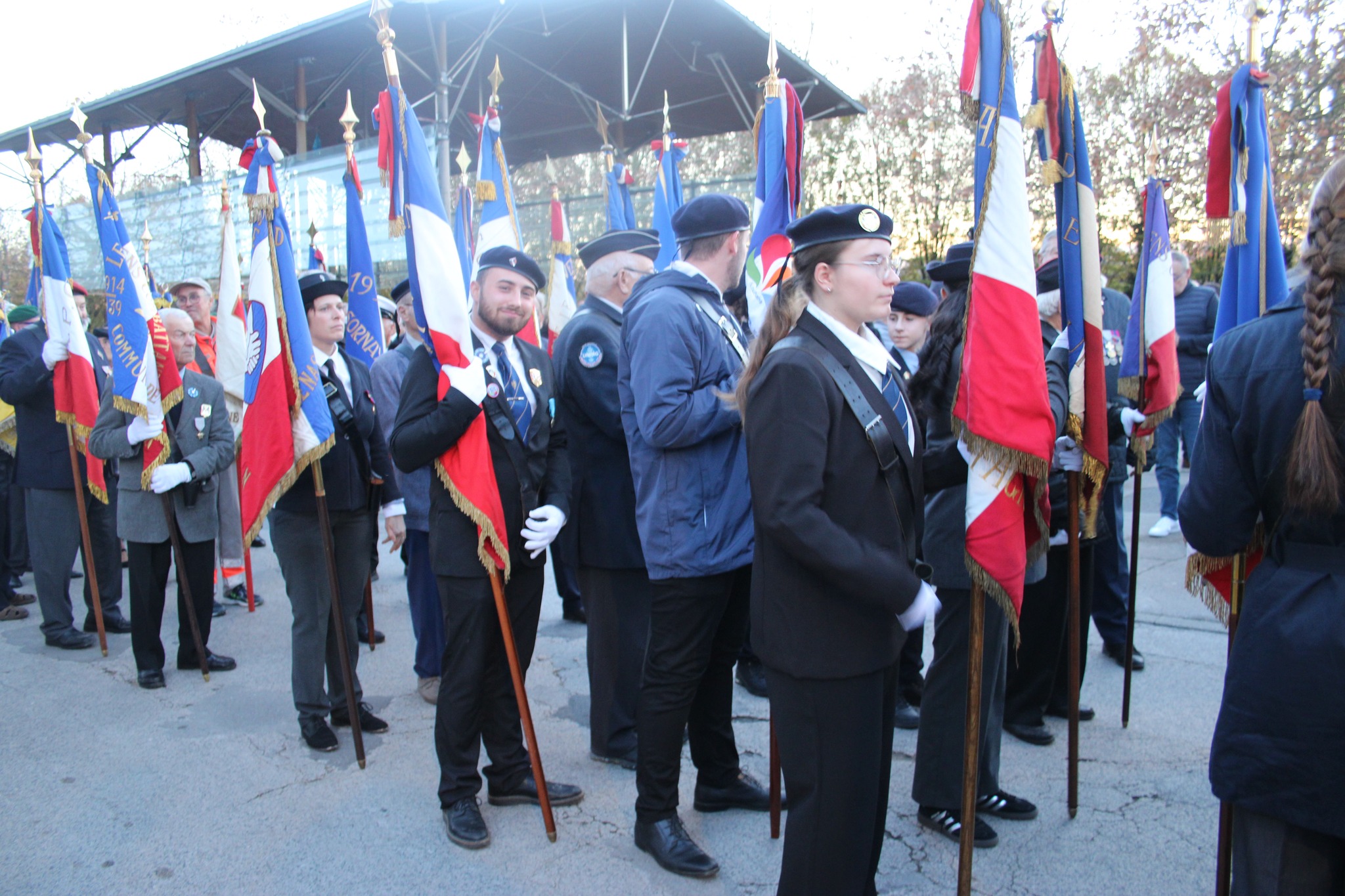Flamme Soldat inconnu Paris Louhans Chateaurenaud 12